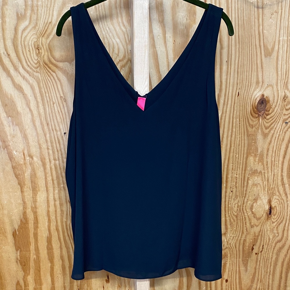 Lilly Pulitzer size extra large tank top.
